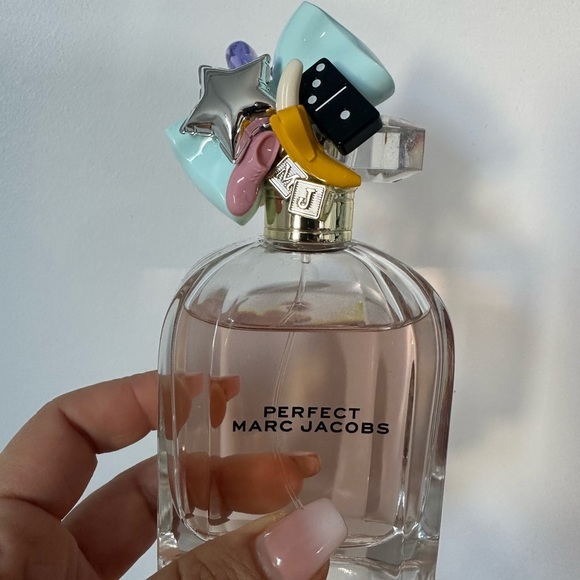 MARC JACOBS FRAGRANCES Perfect Eau de Parfum 100ml Spray - Picture 4 of 4